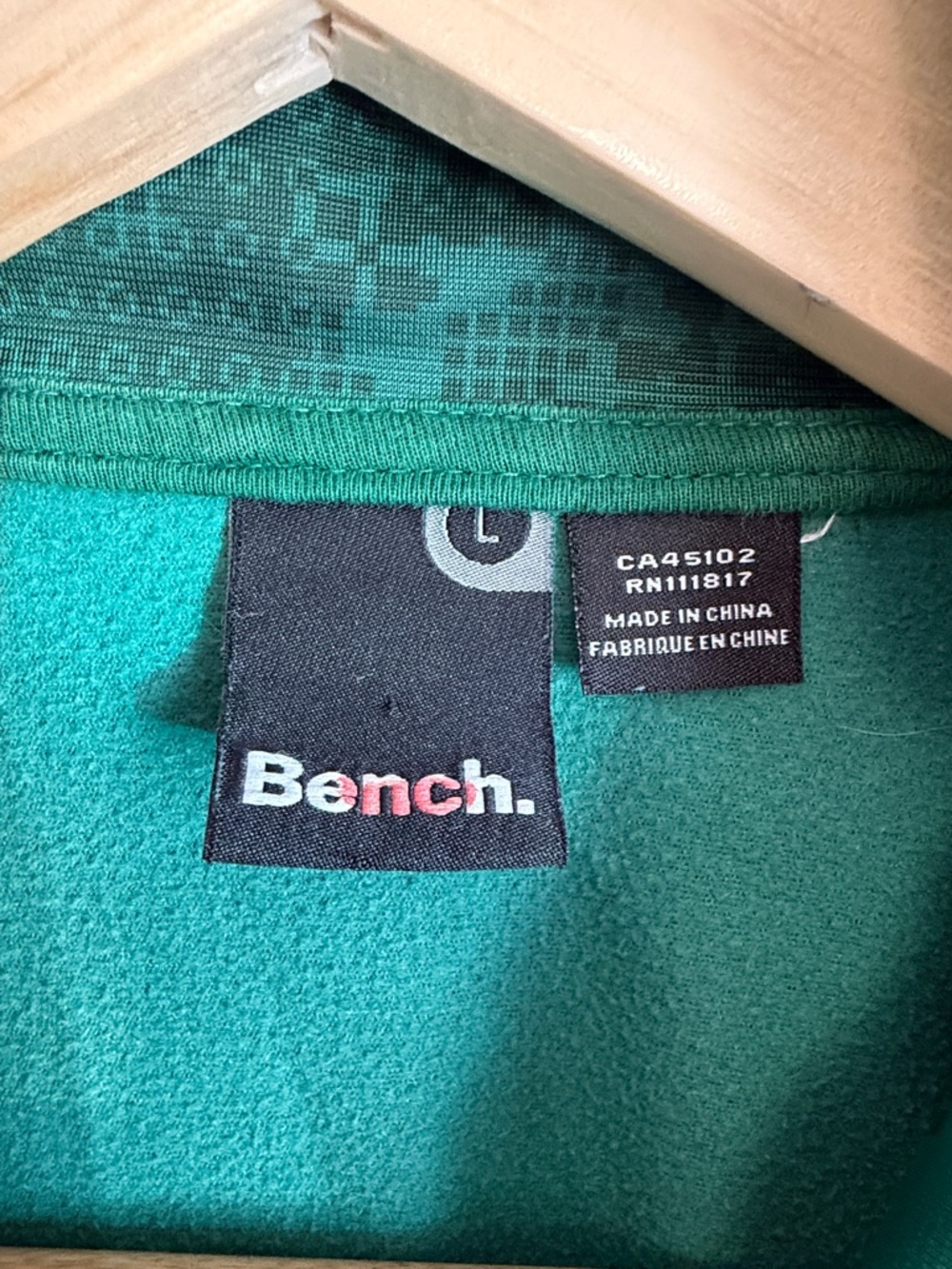 Bench Green Pixel-Print Full-Zip Sweater Beautiful Condition 🌎 - Picture 3 of 4